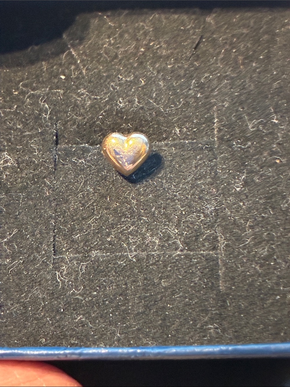 10K Tiny Heart Stud Earring